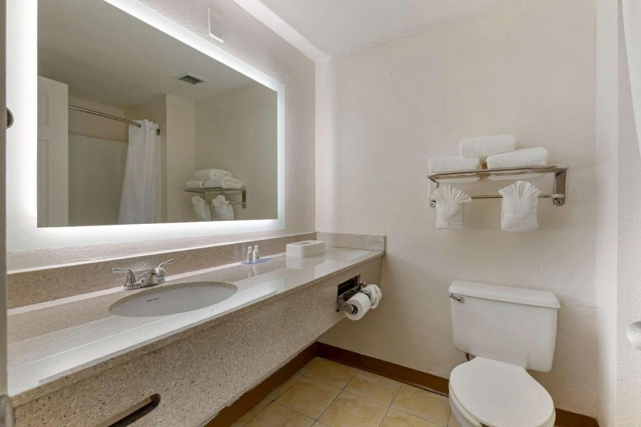 Suburban Extended Stay Hotel Raleigh Zewnętrze zdjęcie